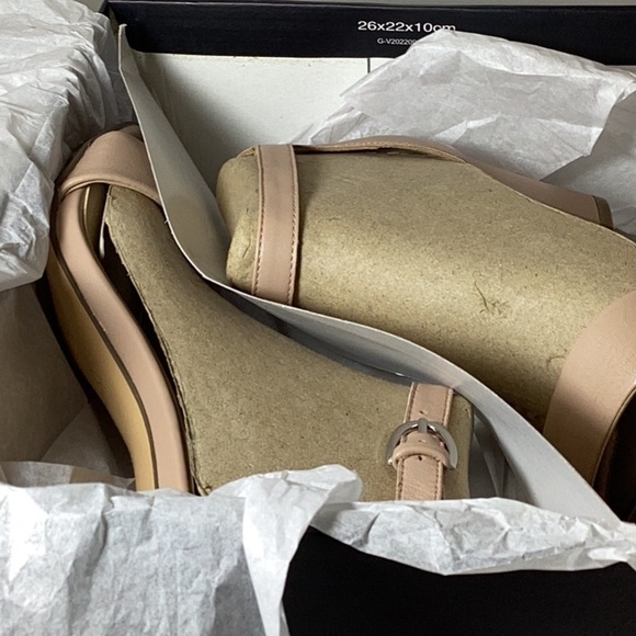 VERA DRESS SANDAL - Picture 8 of 12